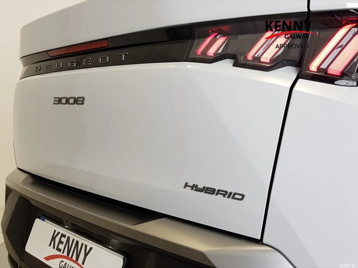 Peugeot 3008 MPV, Petrol Hybrid, 2026, White