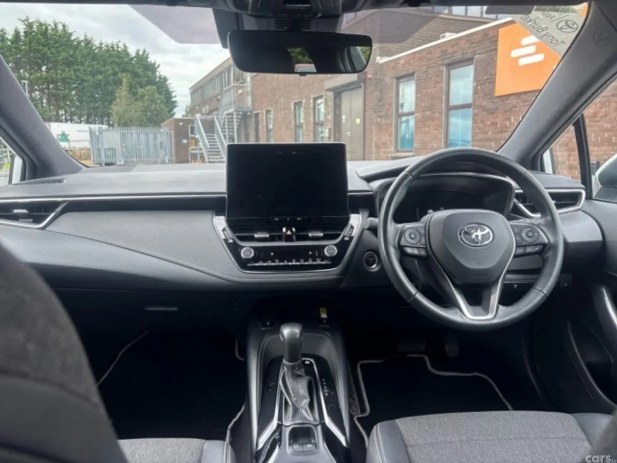 Toyota Corolla Estate, Petrol Hybrid, 2023, White