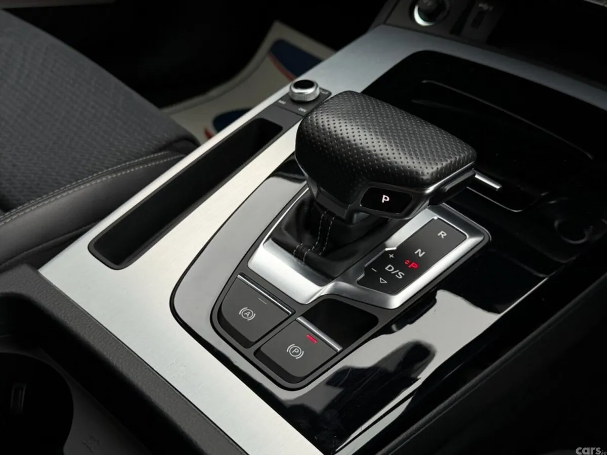 Audi Q5 SUV, Diesel Hybrid, 2022, Blue
