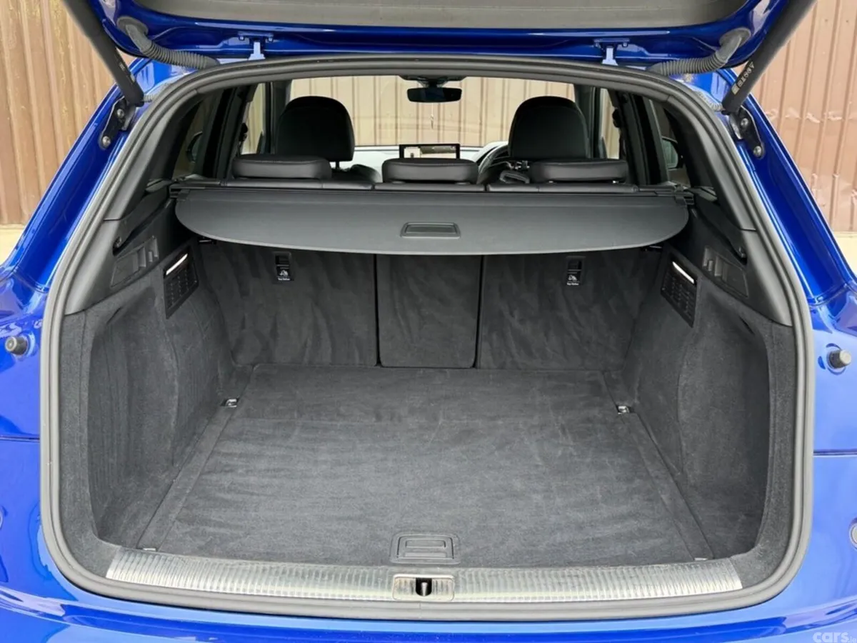 Audi Q5 SUV, Diesel Hybrid, 2022, Blue