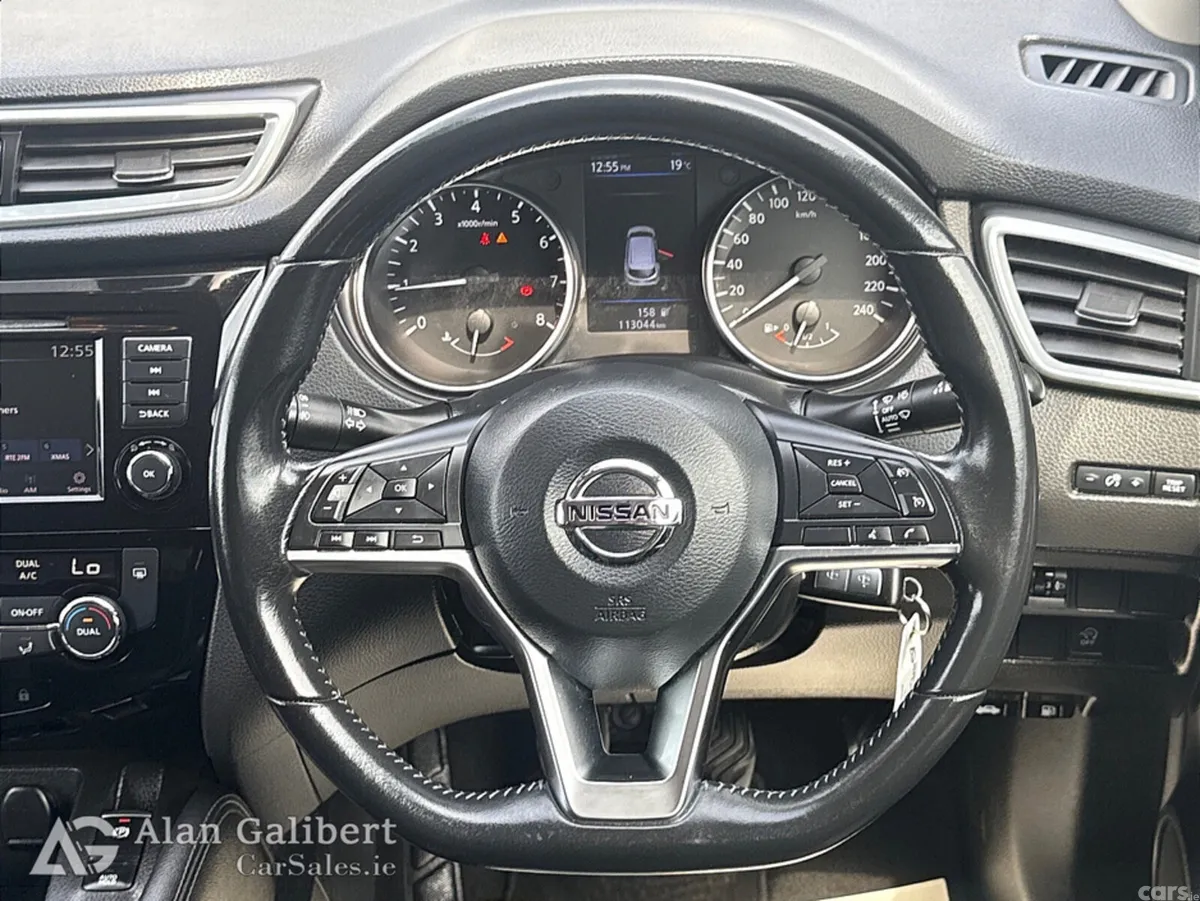 Nissan Qashqai MPV, Petrol, 2019, Grey