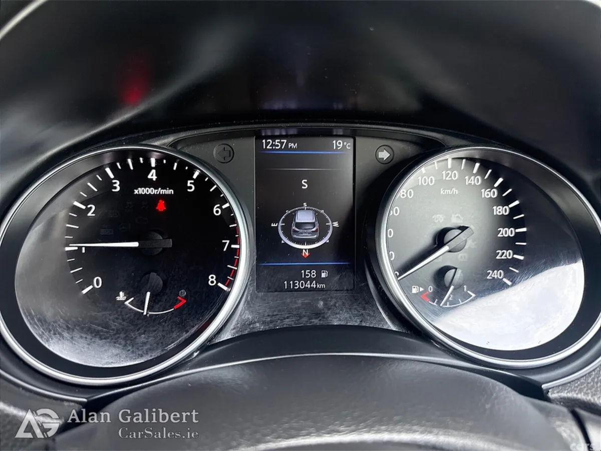 Nissan Qashqai MPV, Petrol, 2019, Grey