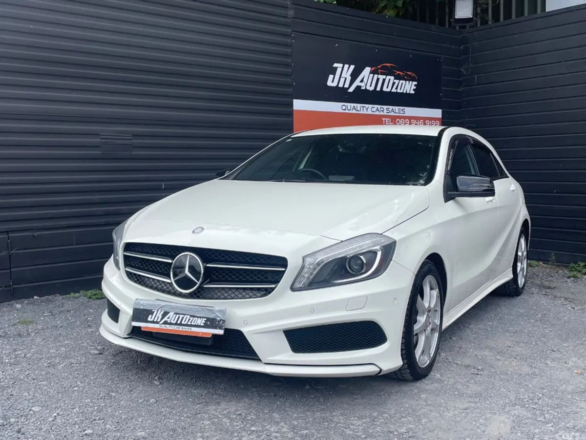 Mercedes-Benz Other Hatchback, Petrol, 2013, White