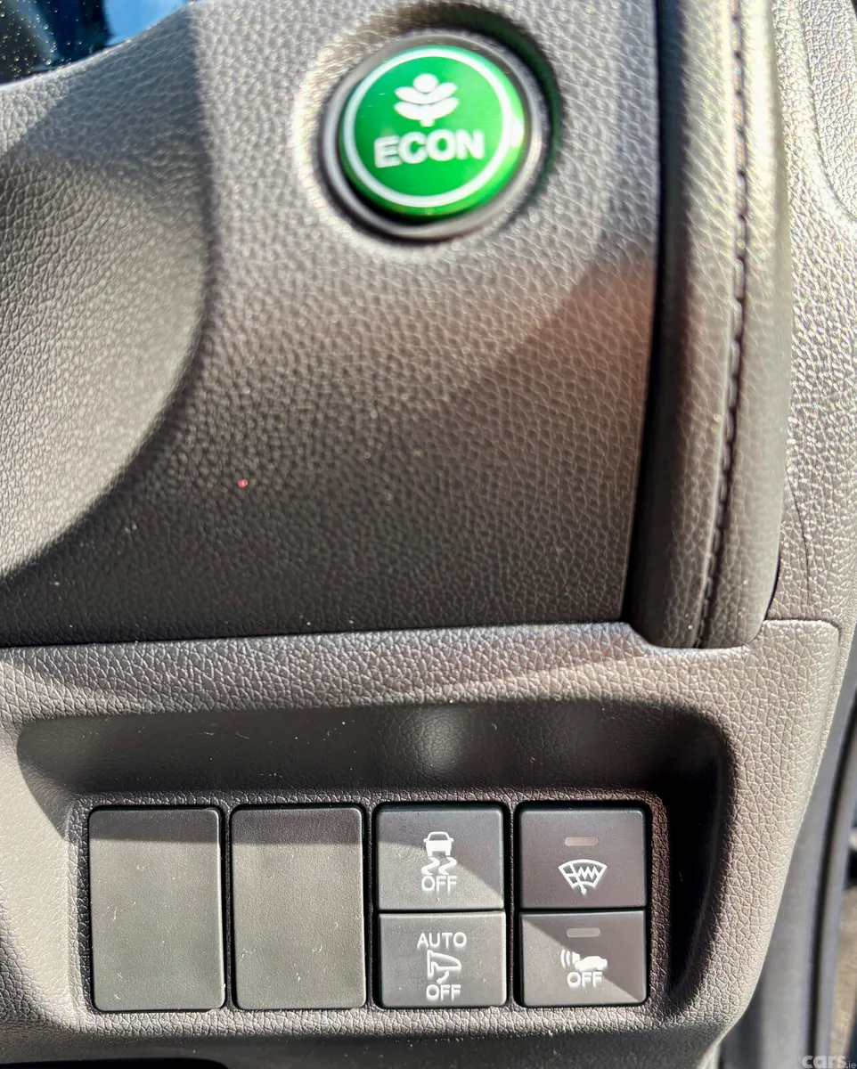Honda Shuttle MPV, Petrol Hybrid, 2016, Black