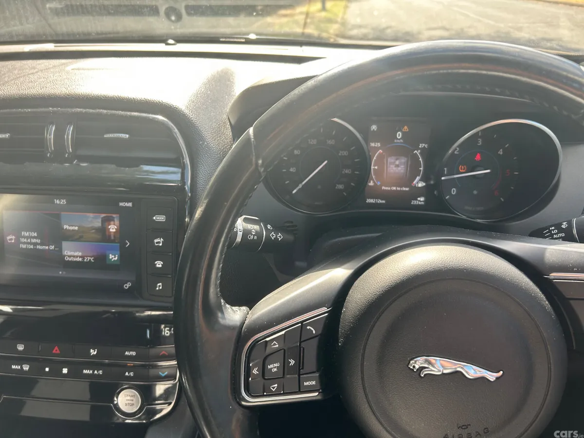 Jaguar F-Pace SUV, Diesel, 2017, Black