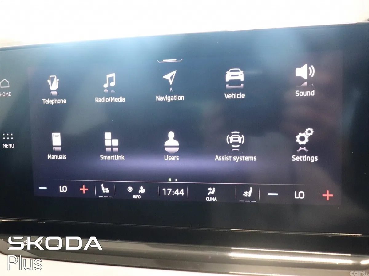 Skoda Octavia Saloon, Petrol, 2023, Grey