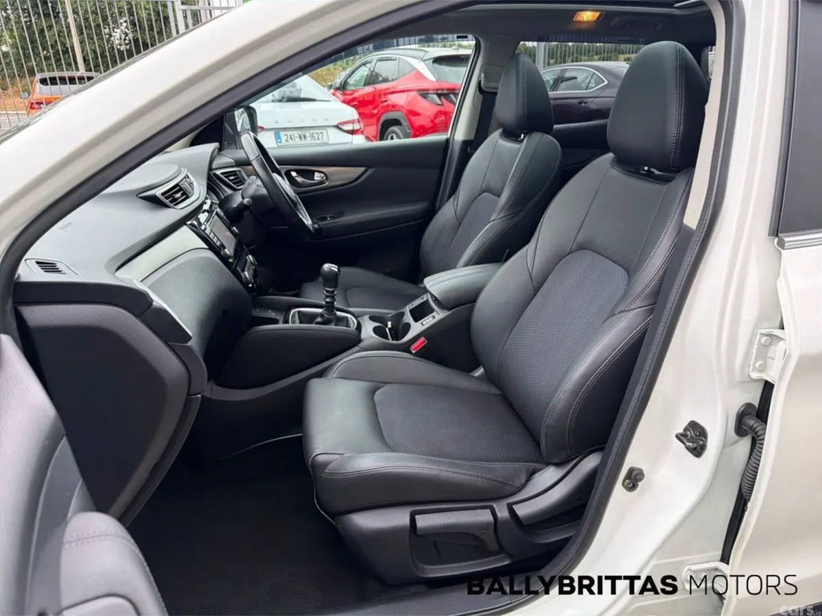 Nissan Qashqai MPV, Diesel, 2018, White