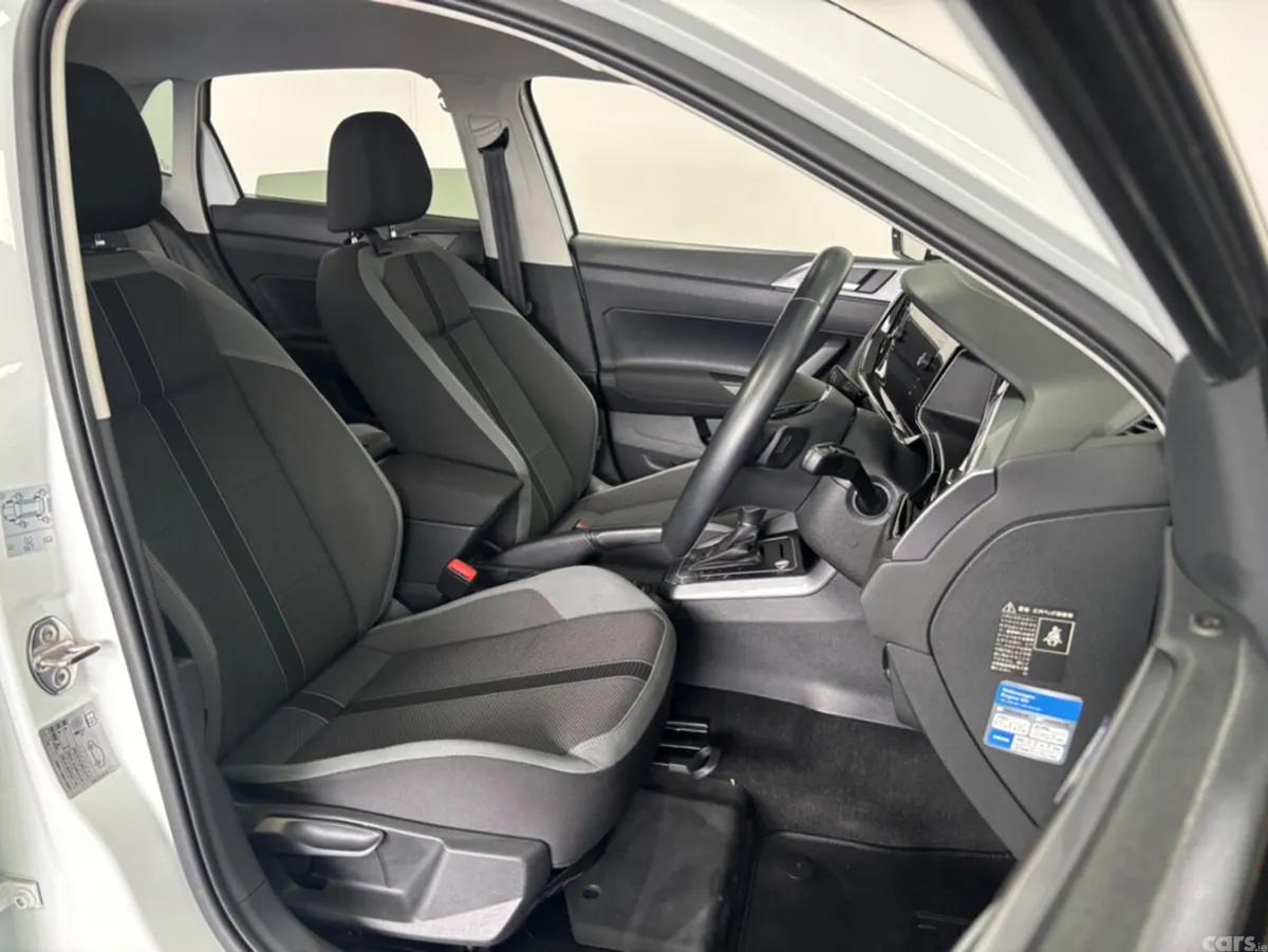 Volkswagen Polo Hatchback, Petrol, 2019, White