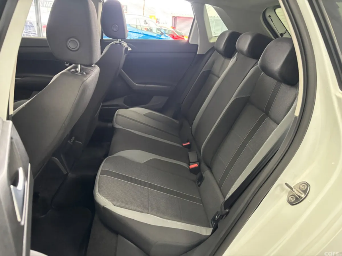 Volkswagen Polo Hatchback, Petrol, 2019, White