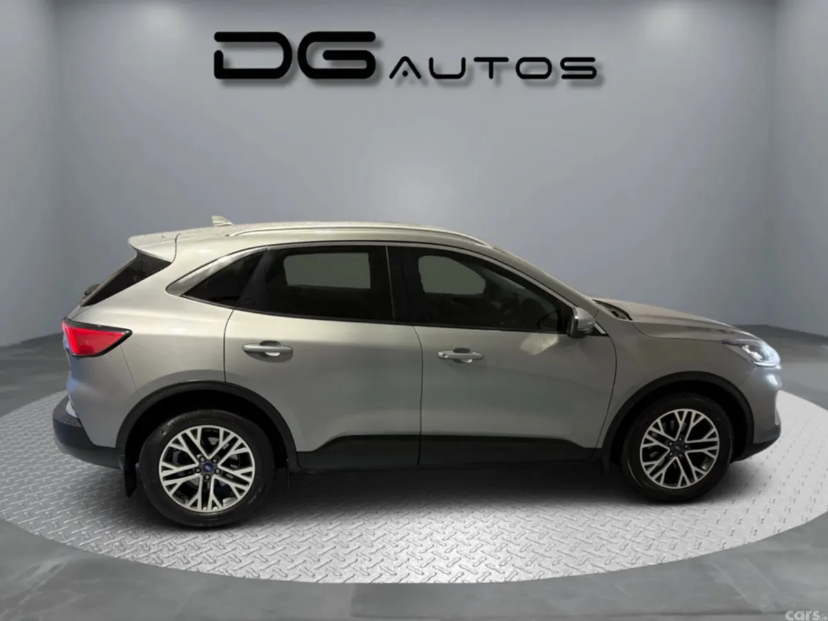 Ford Kuga MPV, Diesel, 2022, Silver