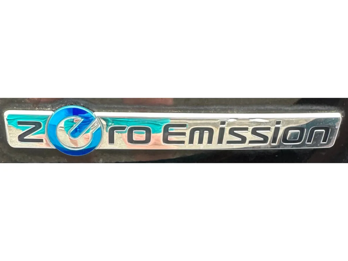 Nissan Leaf Hatchback, Electric, 2017, Black