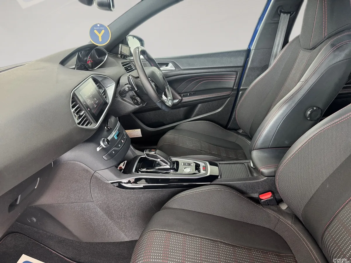 Peugeot 308 Hatchback, Diesel, 2019, Blue