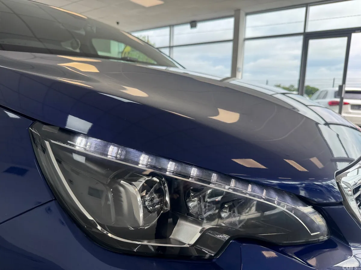 Peugeot 308 Hatchback, Diesel, 2019, Blue