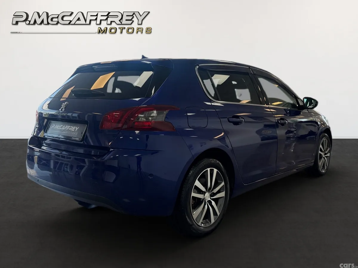 Peugeot 308 Hatchback, Diesel, 2019, Blue