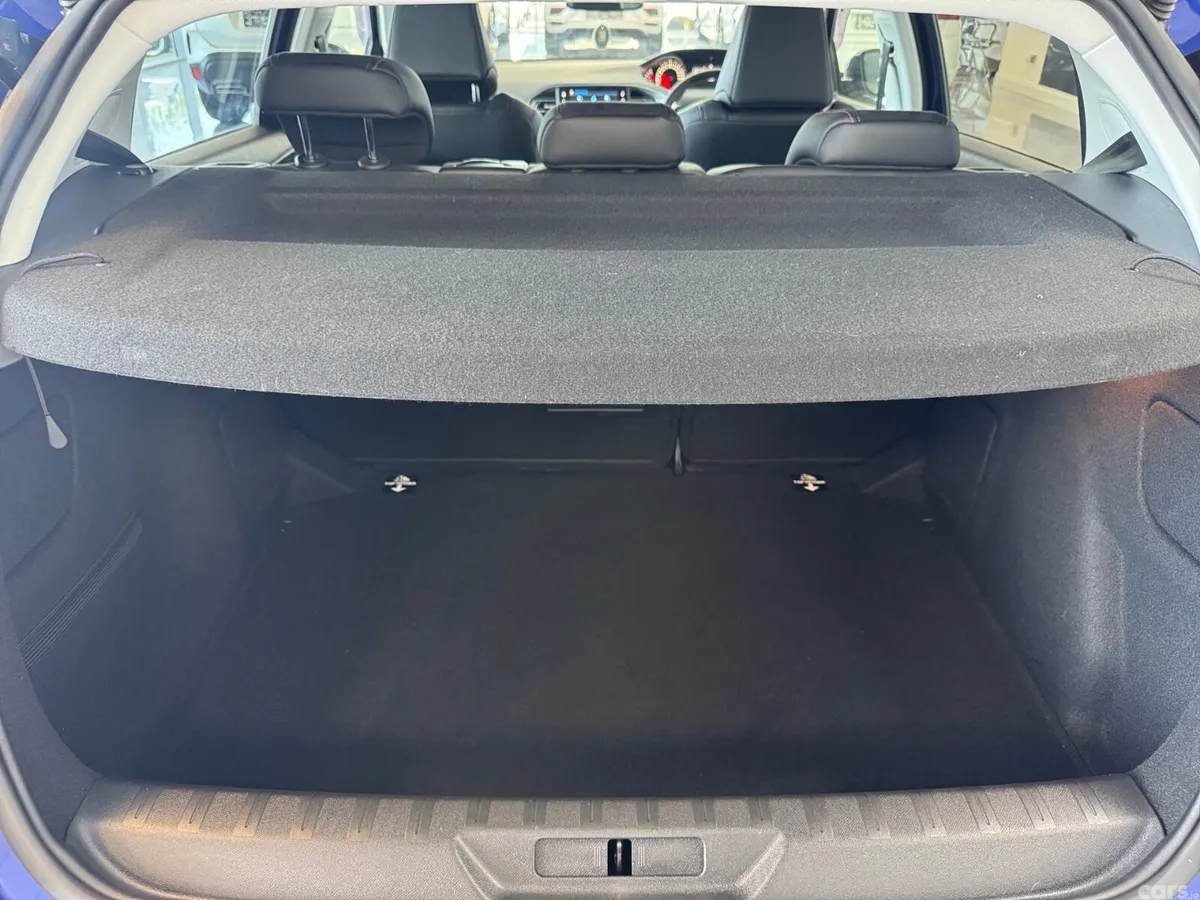 Peugeot 308 Hatchback, Diesel, 2019, Blue