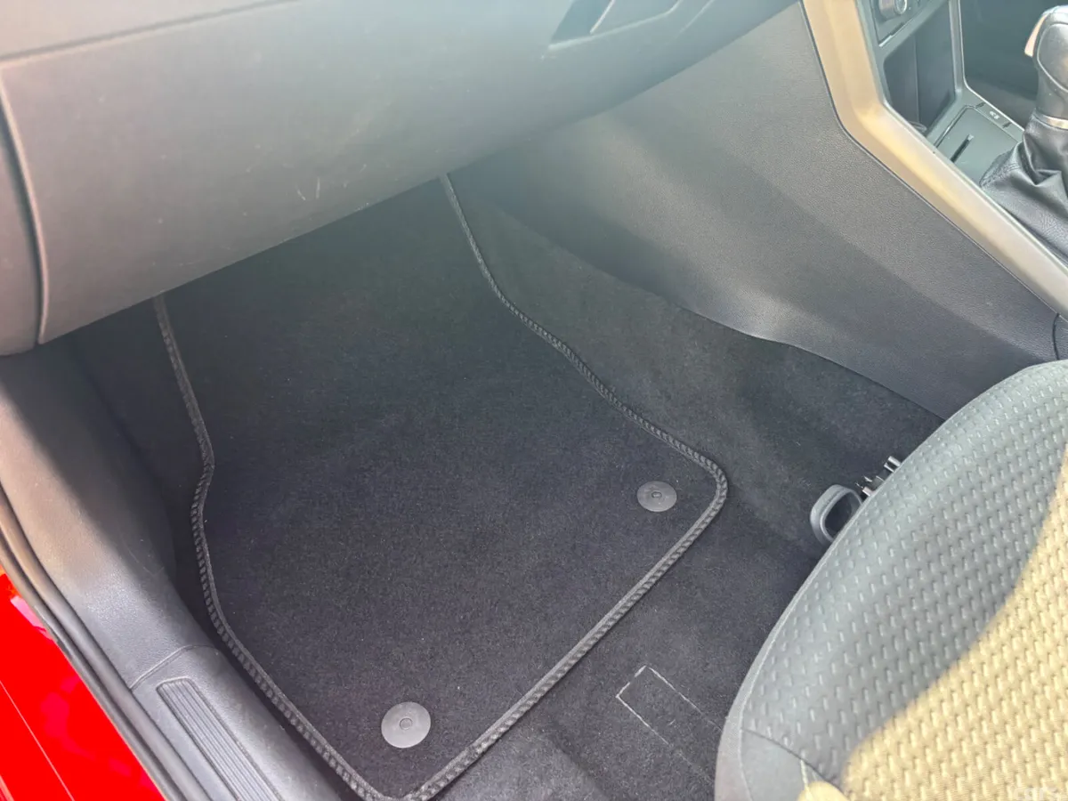 Volkswagen Polo Hatchback, Petrol, 2018, Red