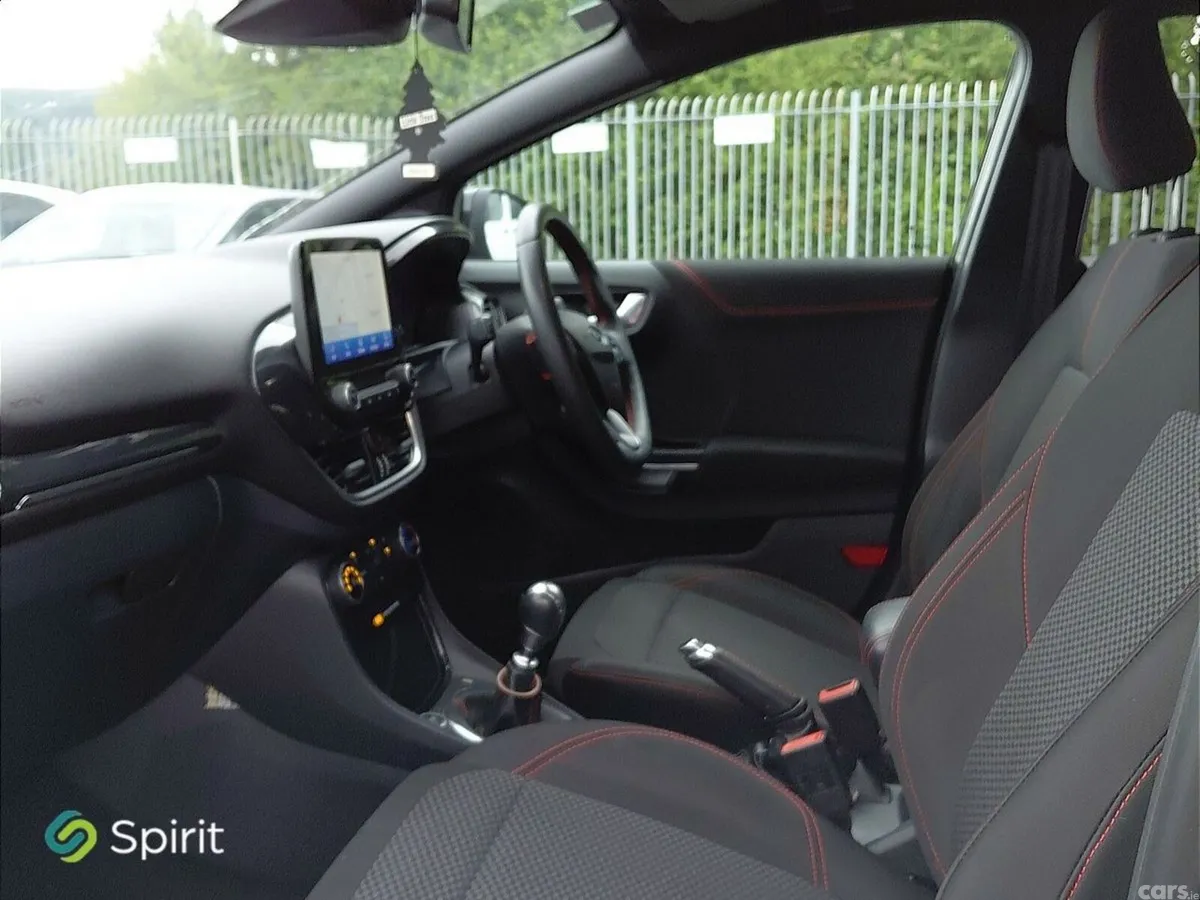Ford Puma MPV, Petrol Hybrid, 2022, Black
