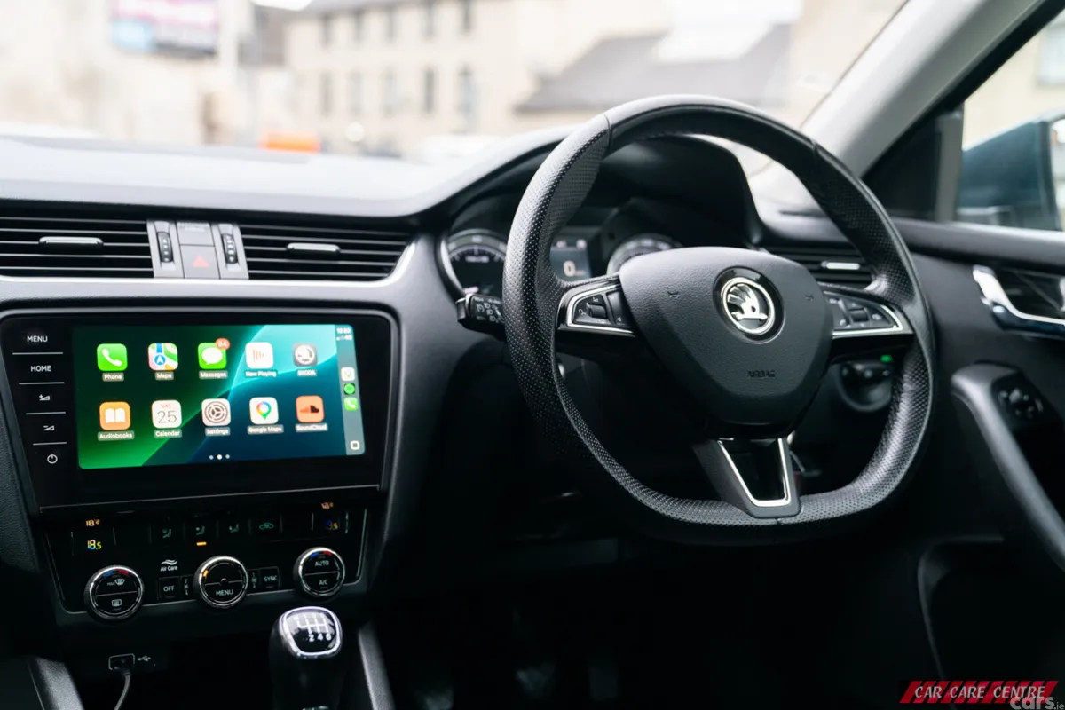 Skoda Octavia Estate, Petrol, 2018, Grey