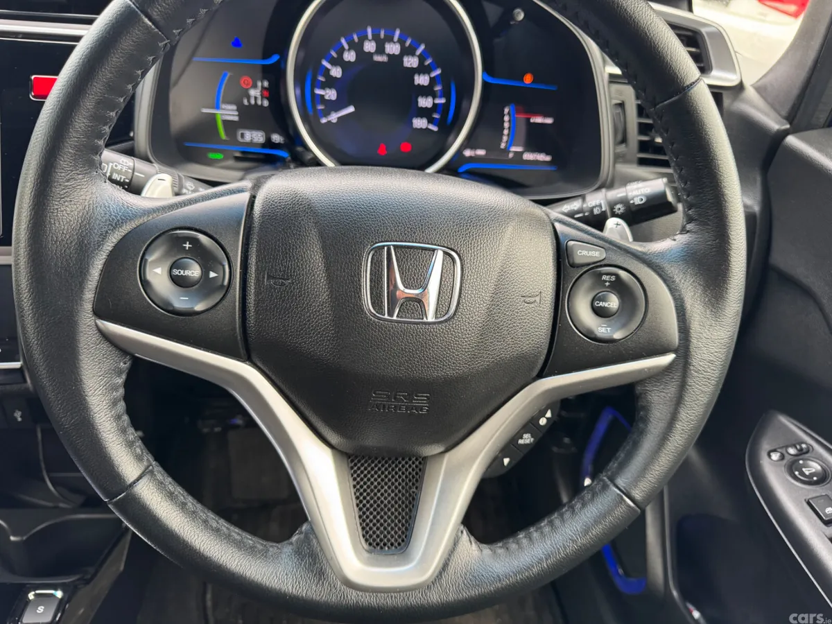 Honda Fit Hatchback, Petrol Hybrid, 2014, Blue