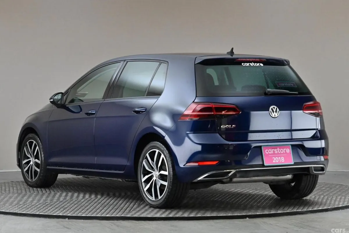 Volkswagen Golf Hatchback, Petrol, 2019, Blue