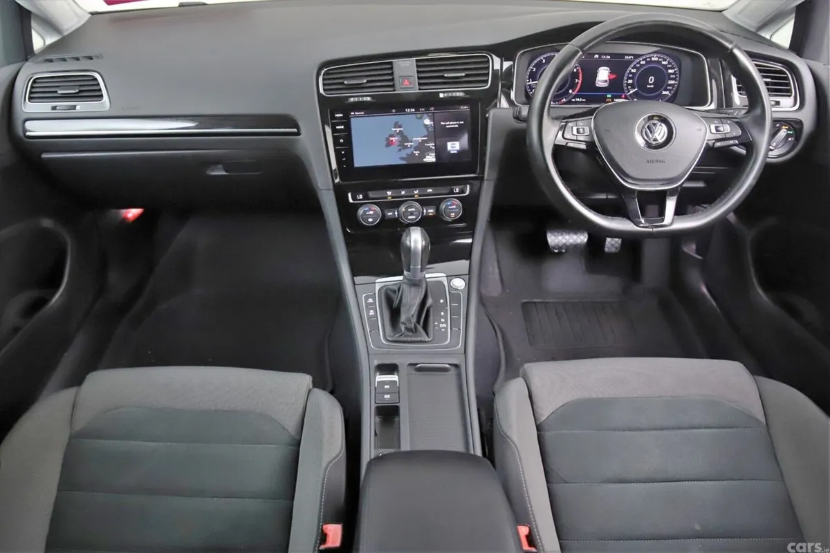 Volkswagen Golf Hatchback, Petrol, 2019, Blue