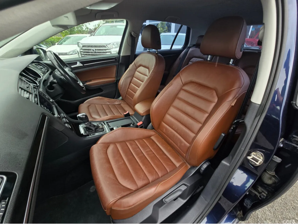 Volkswagen Golf Hatchback, Petrol, 2014, Blue