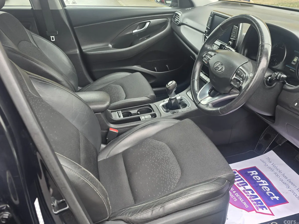 Hyundai i30 Hatchback, Diesel, 2017, Black