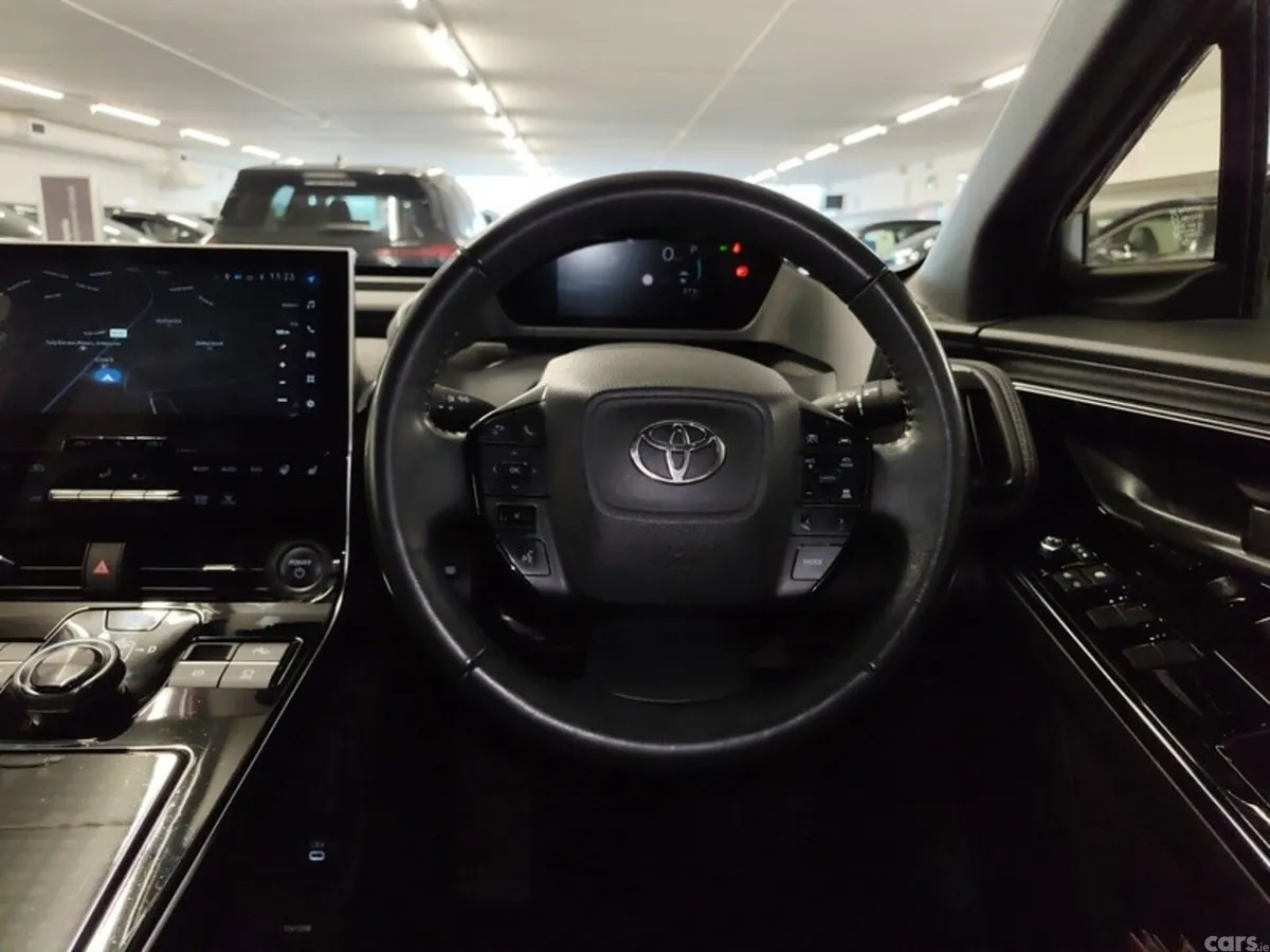 Toyota bZ4X Estate, Electric, 2023, Silver