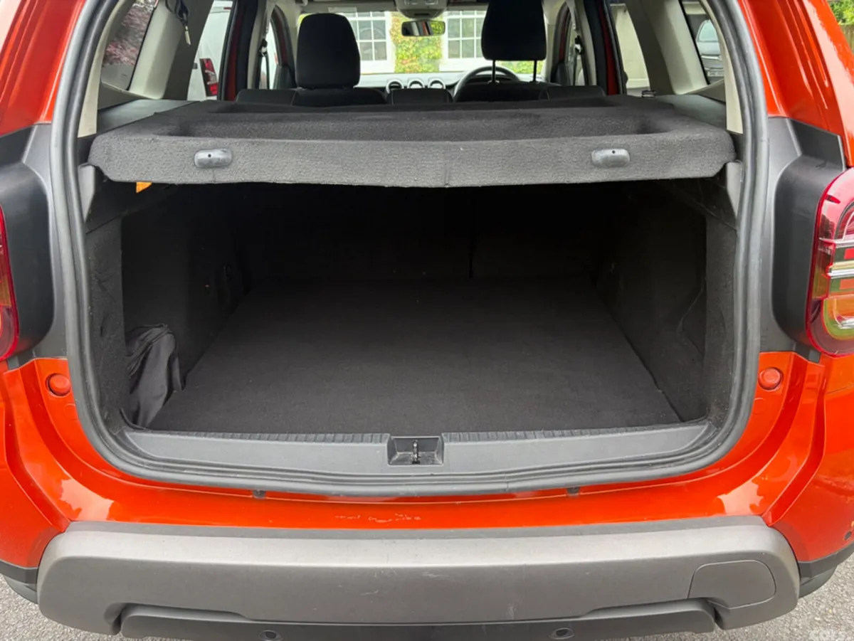 Dacia Duster Hatchback, Gas, 2023, Orange