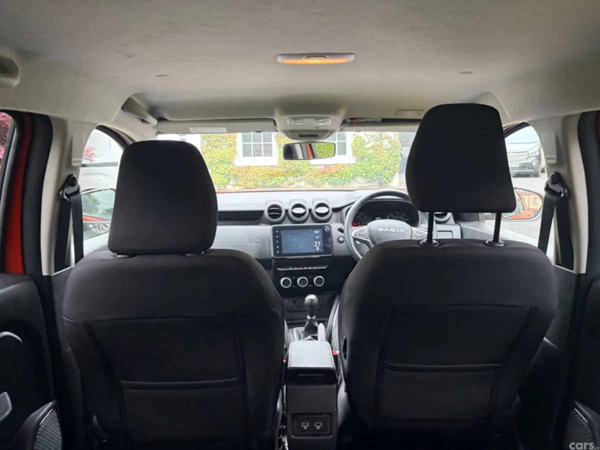 Dacia Duster Hatchback, Gas, 2023, Orange
