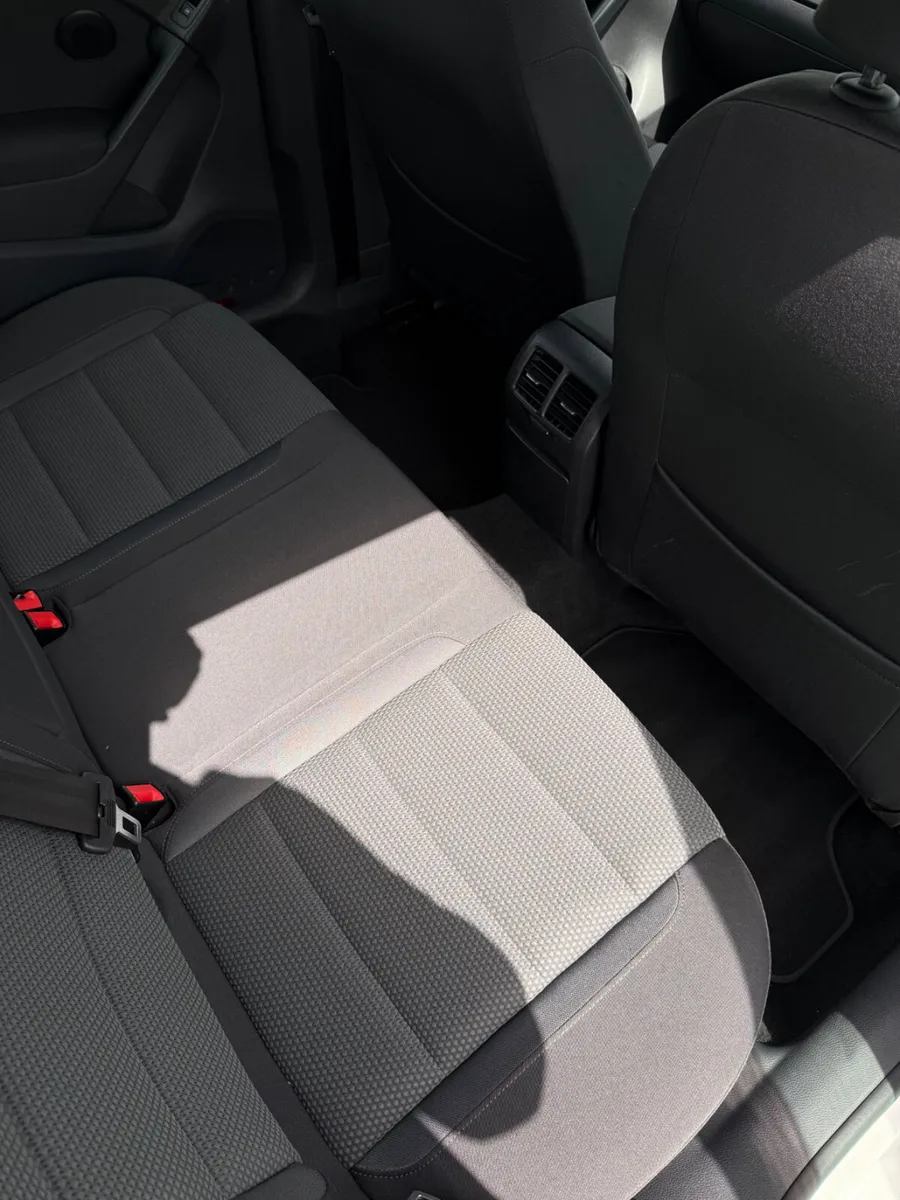 Volkswagen Golf Hatchback, Petrol, 2011, White