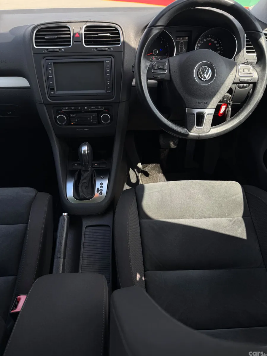 Volkswagen Golf Hatchback, Petrol, 2011, Silver