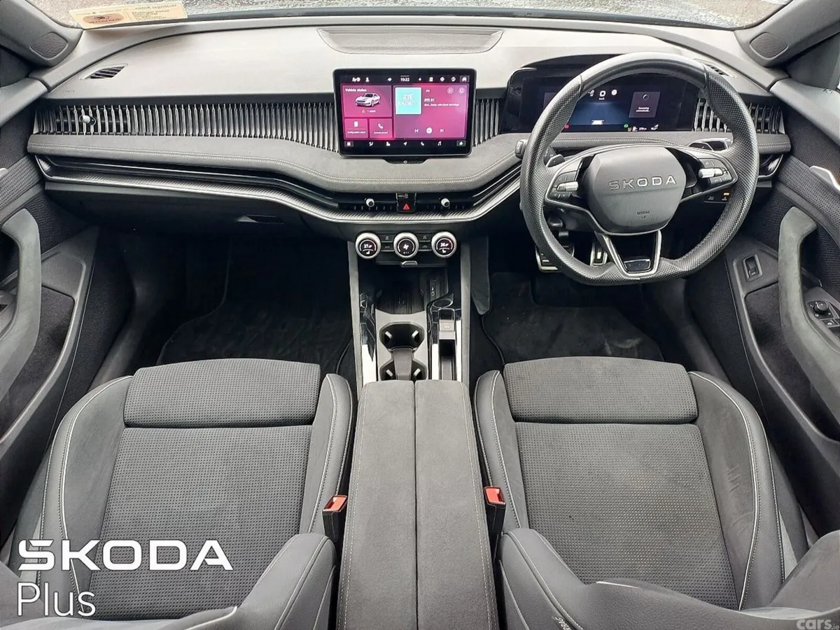 Skoda Superb Saloon, Diesel, 2026, Black