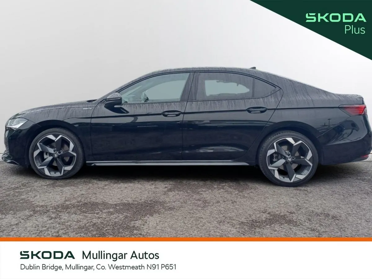 Skoda Superb Saloon, Diesel, 2026, Black