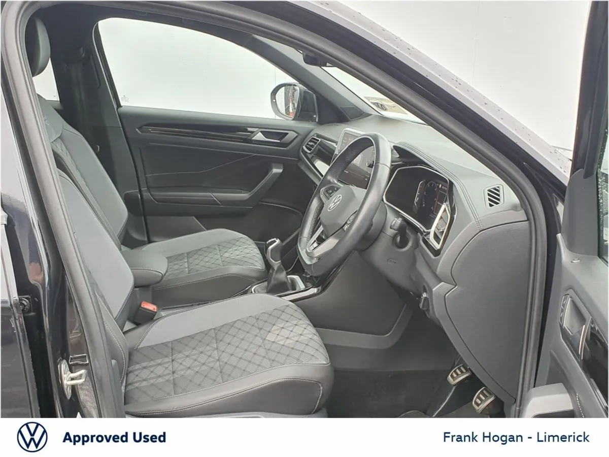 Volkswagen T-Roc SUV, Diesel, 2024, Black