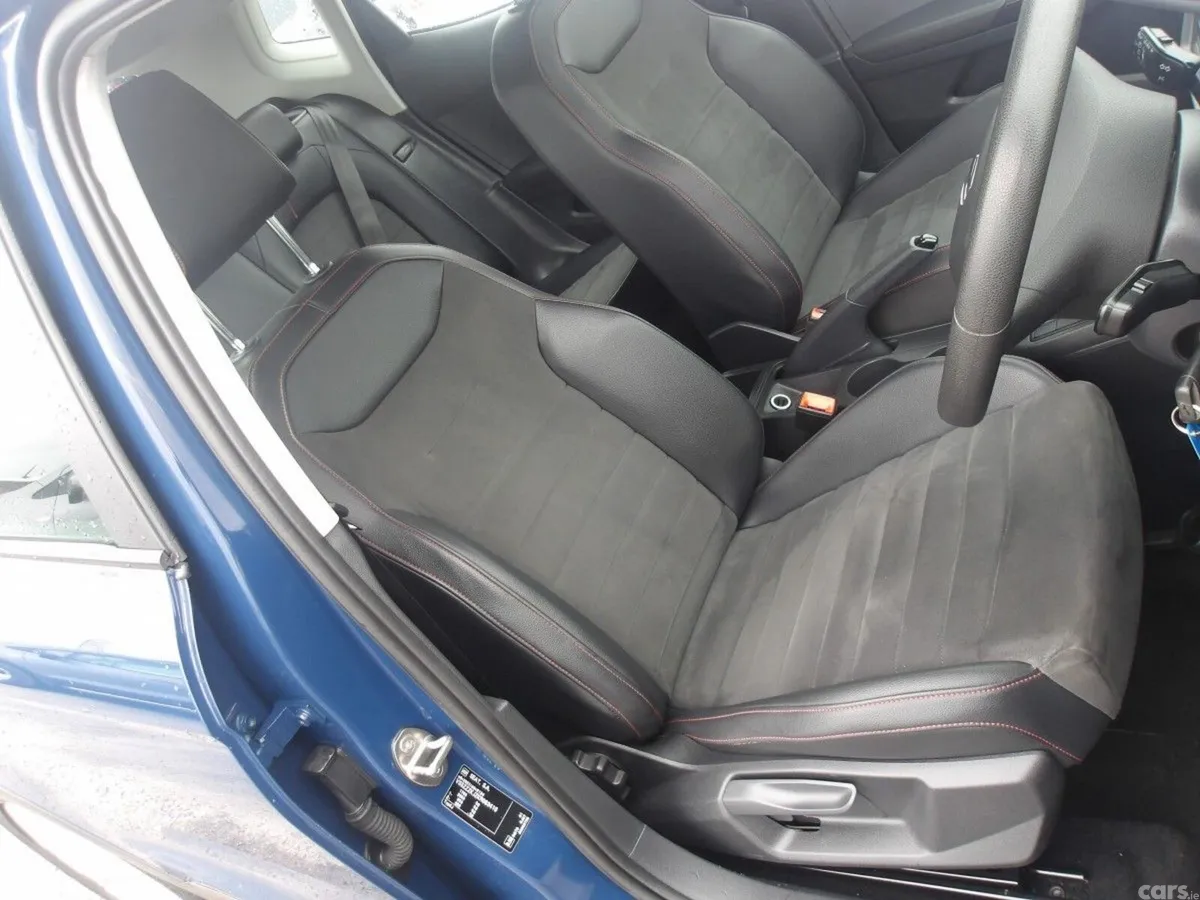 SEAT Arona SUV, Diesel, 2019, Blue