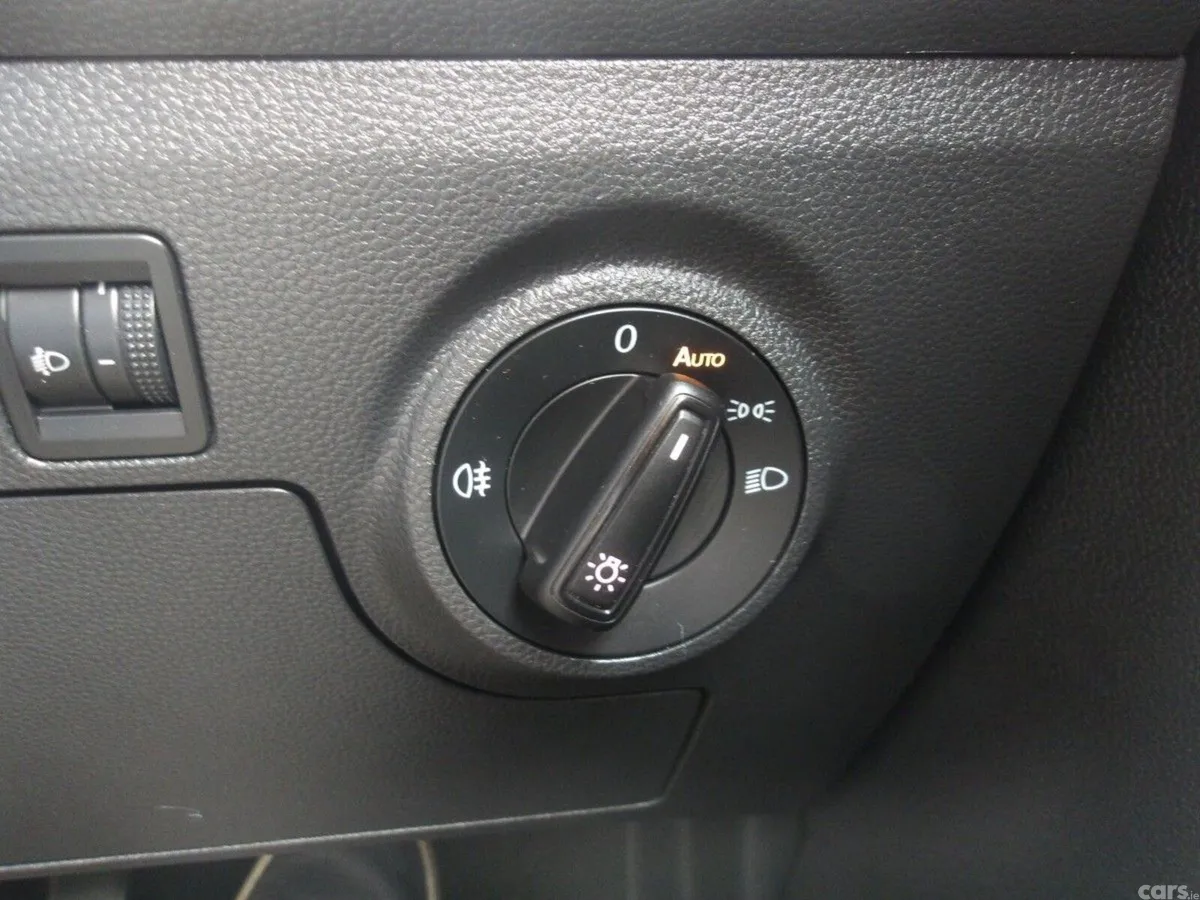 SEAT Arona SUV, Diesel, 2019, Blue