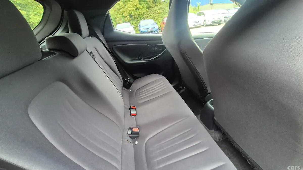 Toyota Yaris Hatchback, Petrol Hybrid, 2021, Brown