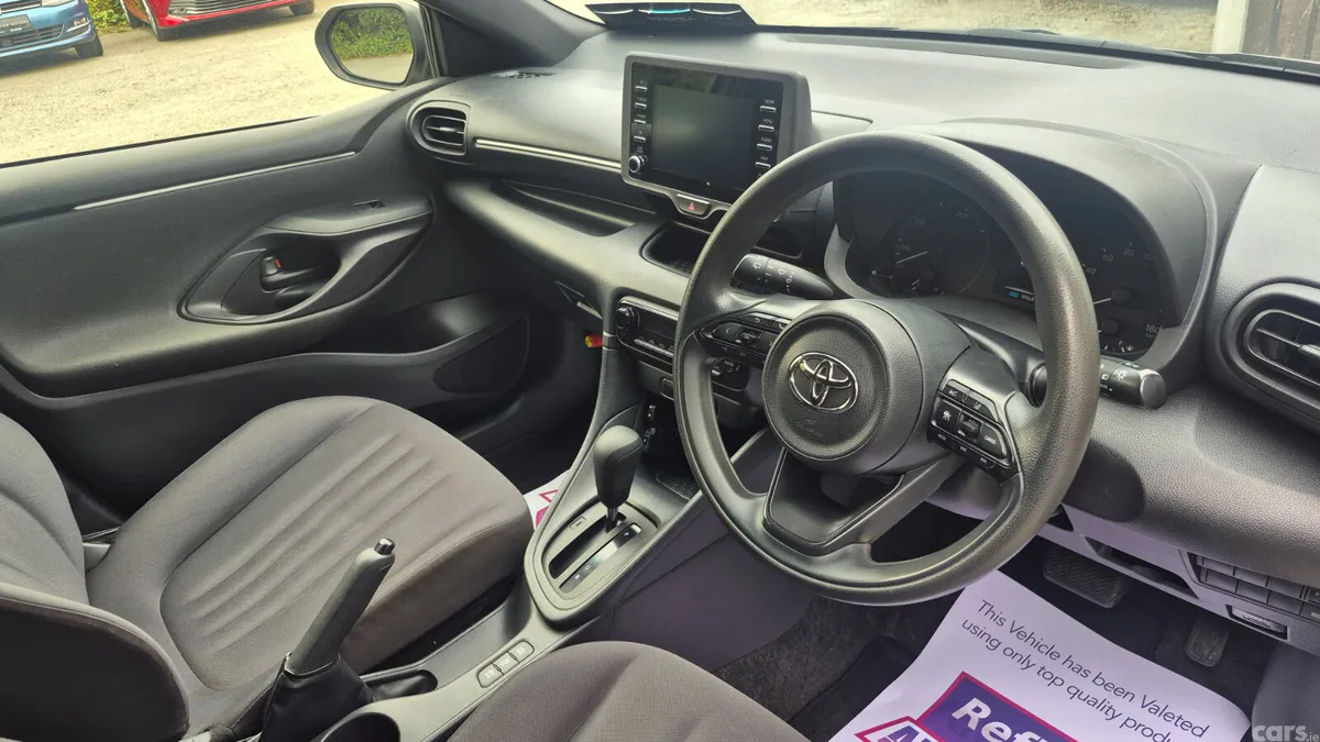 Toyota Yaris Hatchback, Petrol Hybrid, 2021, Brown