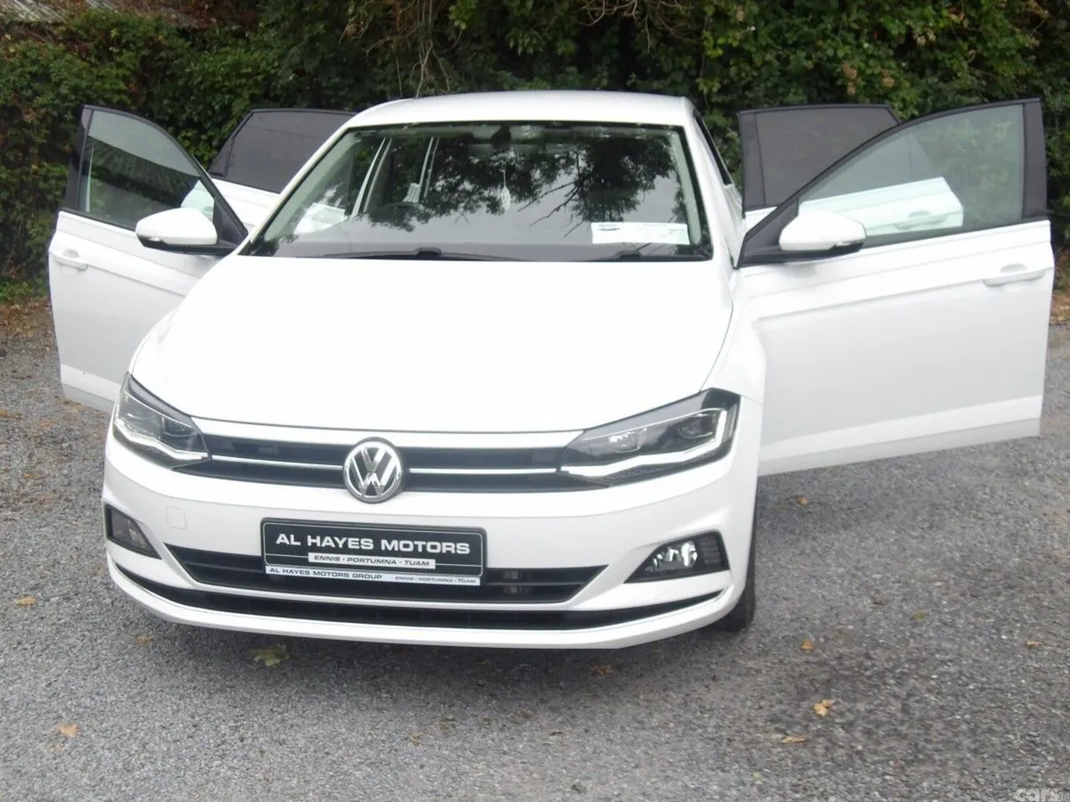 Volkswagen Polo Hatchback, Petrol, 2018, White