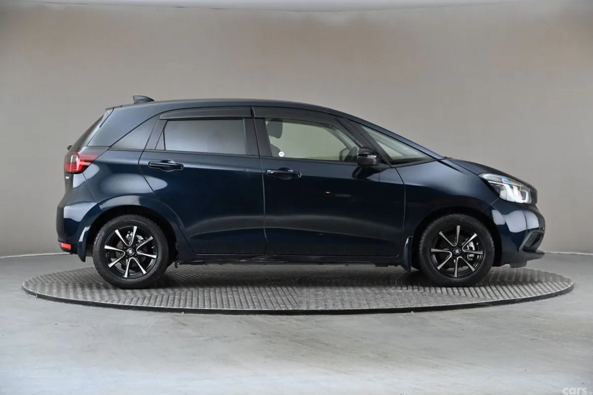 Honda Fit Hatchback, Petrol Hybrid, 2022, Blue