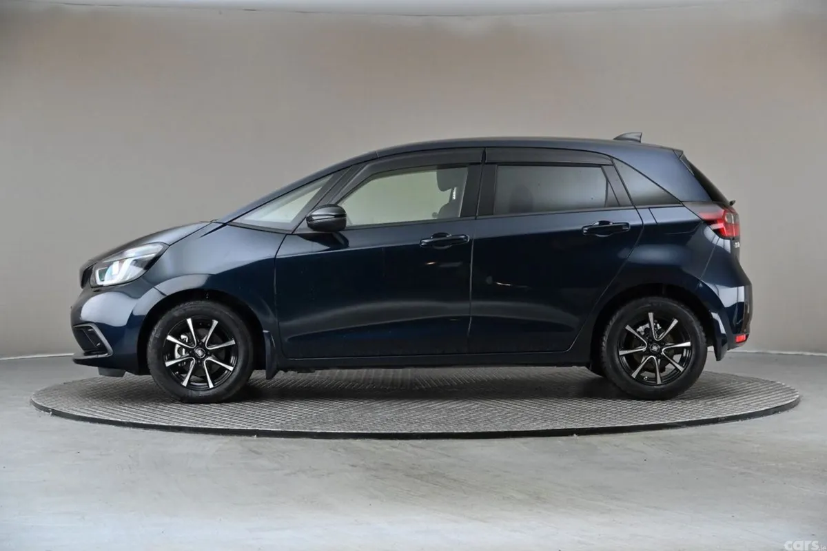 Honda Fit Hatchback, Petrol Hybrid, 2022, Blue