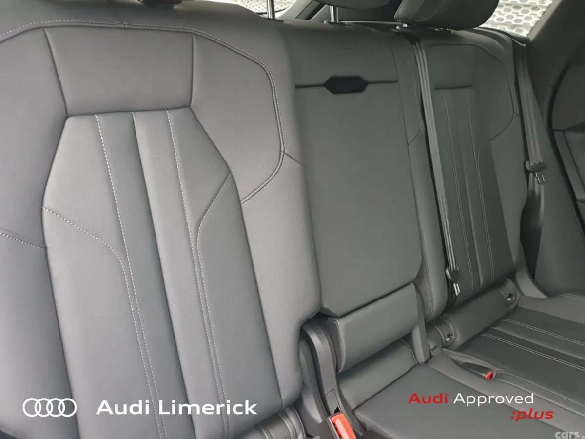 Audi Q5 SUV, Petrol Plug-in Hybrid, 2026, Blue