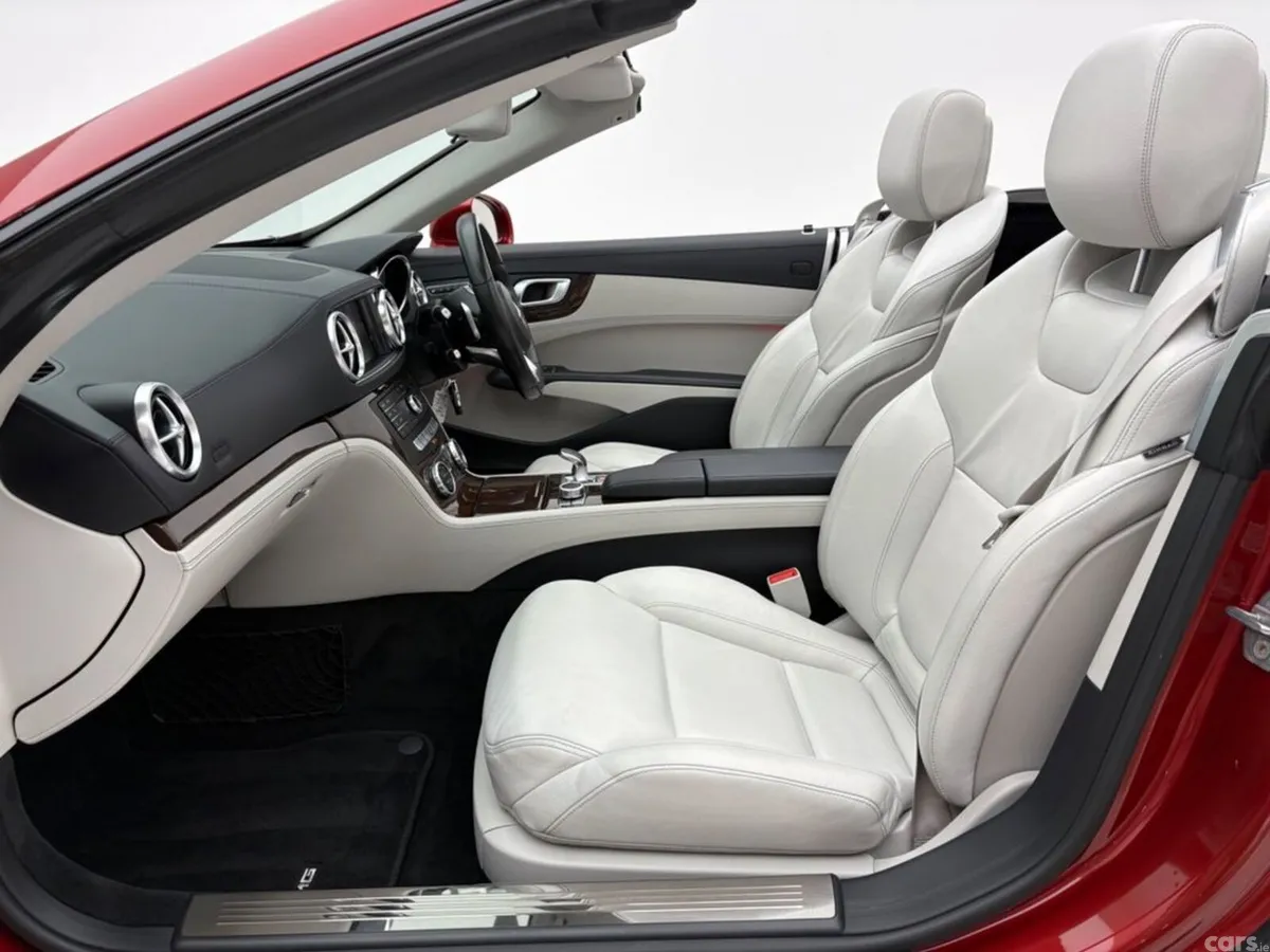 Mercedes-Benz SL-Class Convertible, Petrol, 2019, Red