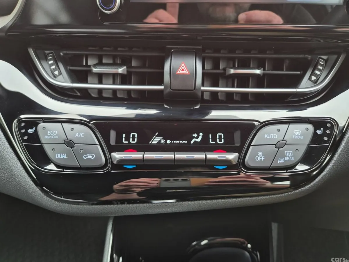 Toyota C-HR SUV, Petrol Hybrid, 2023, Black