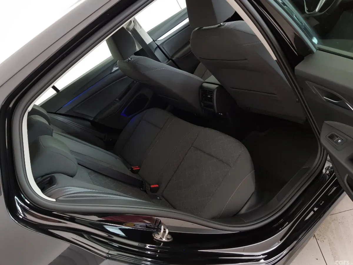Volkswagen Golf Estate, Diesel, 2024, Black