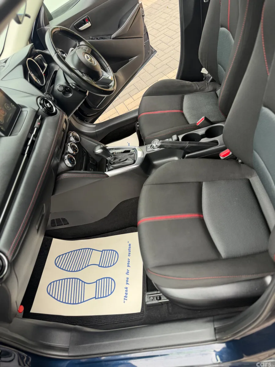 Mazda Demio MPV, Diesel, 2015, Navy