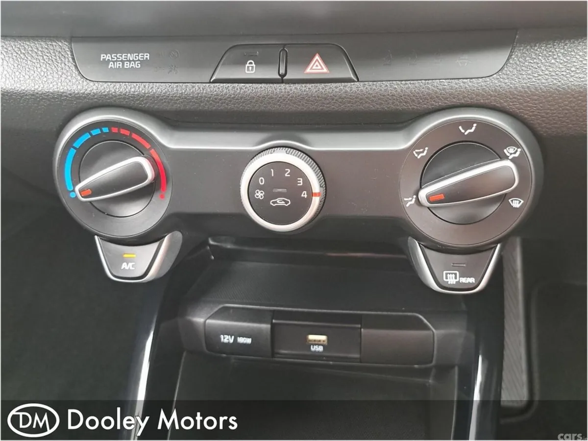 Kia Stonic Estate, Petrol, 2023, Blue