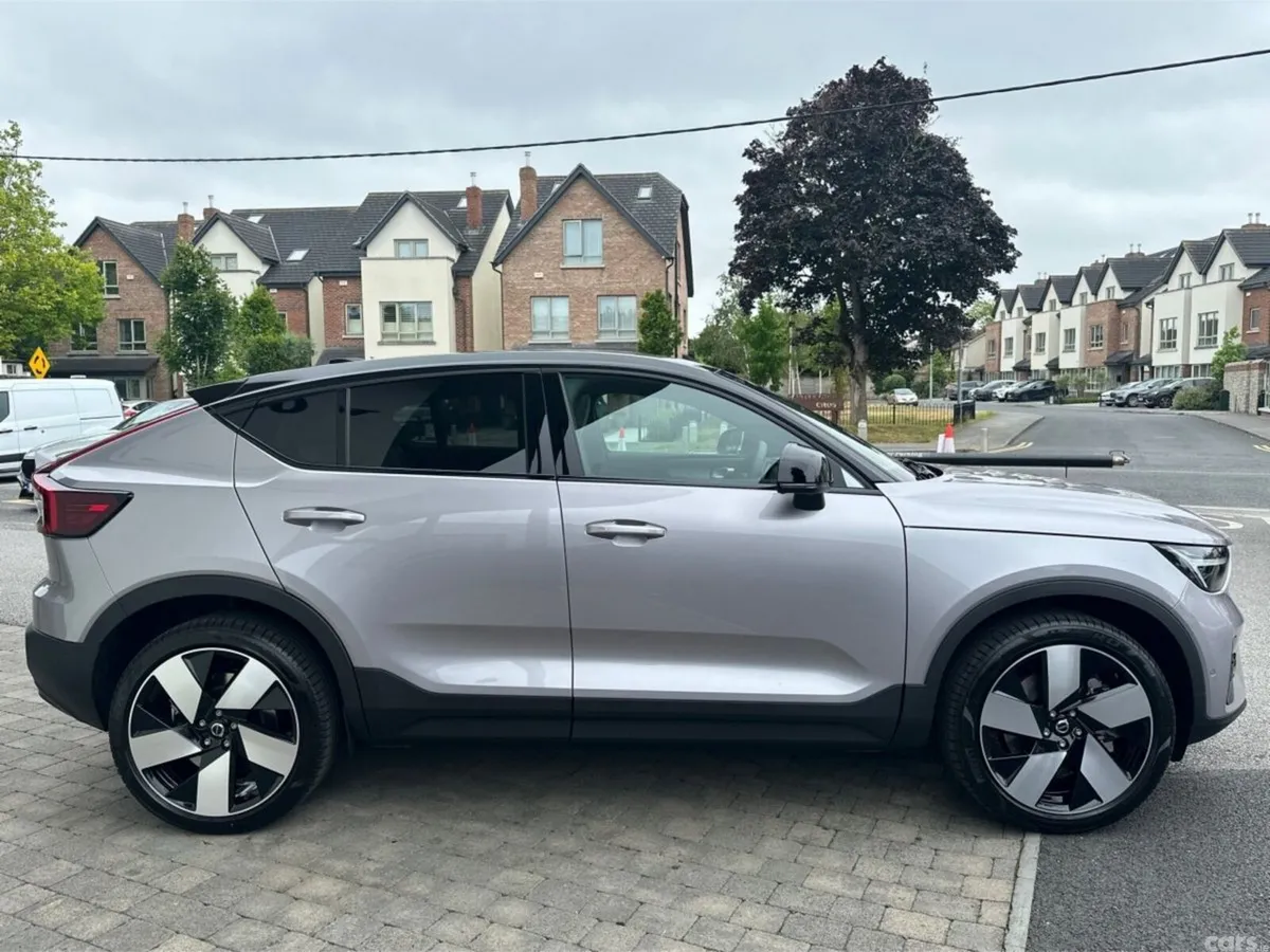 Volvo EC40 SUV, Electric, 2026, Silver