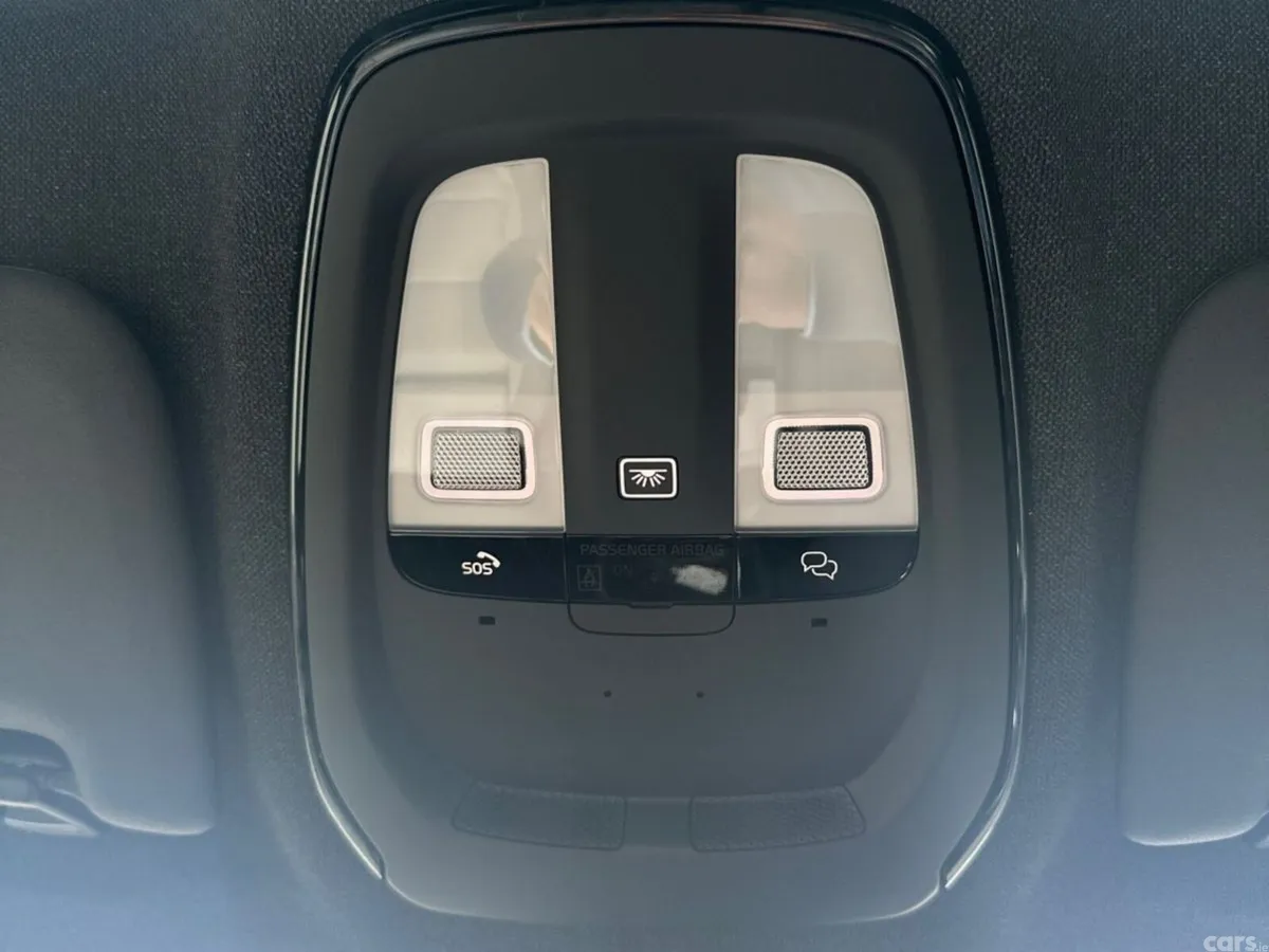 Volvo EC40 SUV, Electric, 2026, Silver